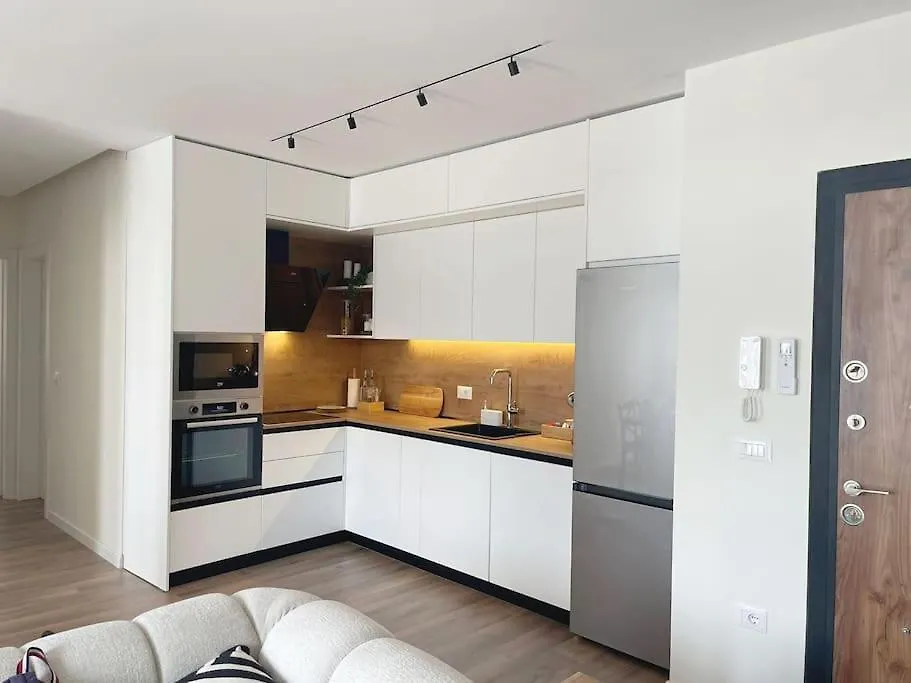Luxury Apartment With King-Size Bed And Fast Wi-Fi ティラナ アルバニア