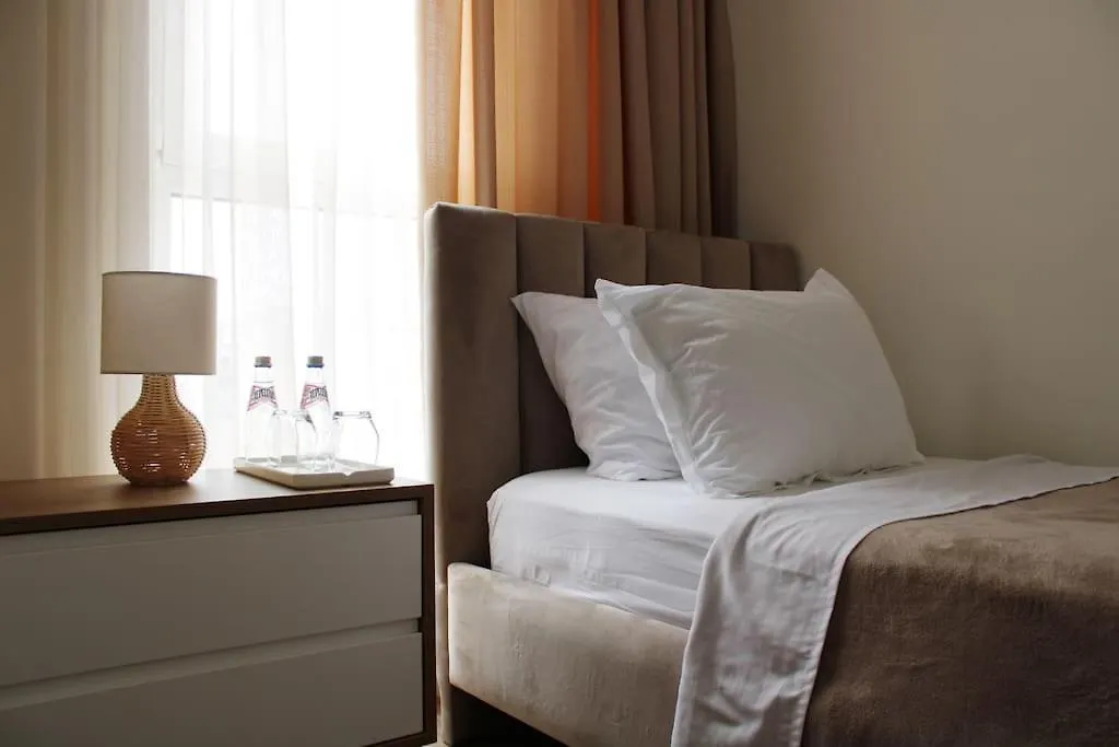 Luxury Apartment With King-Size Bed And Fast Wi-Fi ティラナ アルバニア